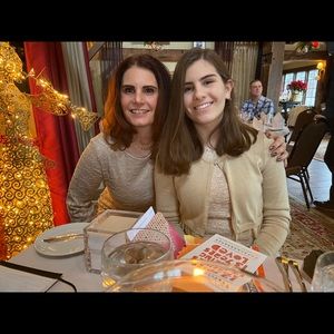 Meet your Posher, Andrea